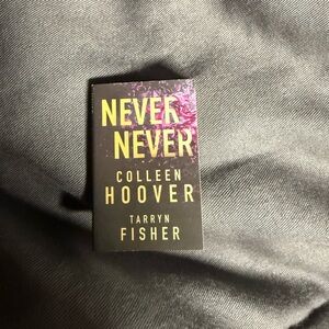 Mini Brands Books Series 2 Never Never by Colleen Hoover & Tarryn Fisher
